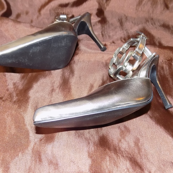 Dollhouse Pewter Pumps - Picture 5 of 7